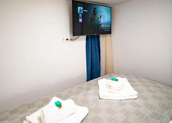 Free Parking Basilica Leo's - Ac, Wi-fi, Smart Tv * بودابست