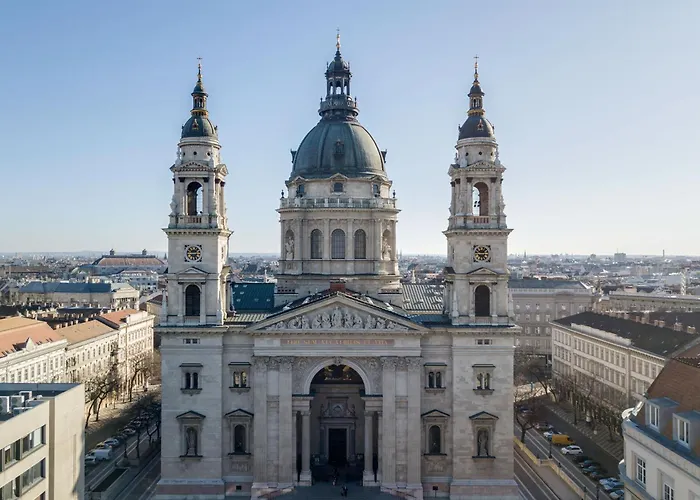 Free Parking Basilica Leo's - Ac, Wi-fi, Smart Tv شقة *