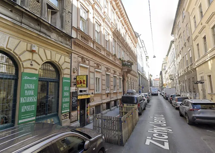 Free Parking Basilica Leo's - Ac, Wi-fi, Smart Tv شقة *