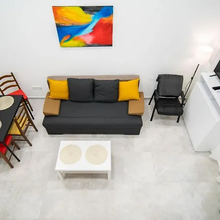 Free Parking Basilica Leo's - Ac, Wi-fi, Smart Tv *