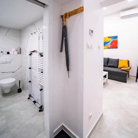 Free Parking Basilica Leo's - Ac, Wi-fi, Smart Tv Apartman *